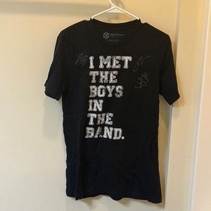 Signed Zac brown band t shirt